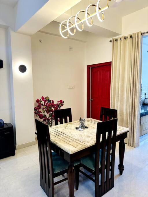 Raktambar Apartment Varanasi